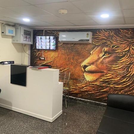 Hotel Yellow Saffron Δελχί Εξωτερικό φωτογραφία